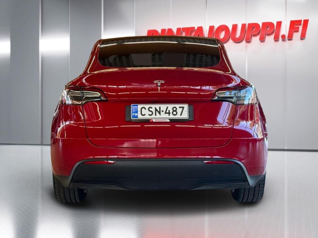 Tesla Model Y 2021 Punainen