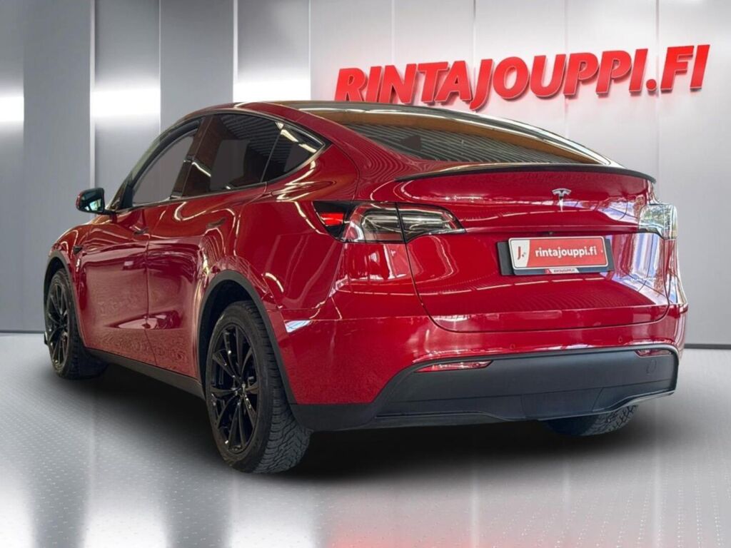 Tesla Model Y 2021 Punainen