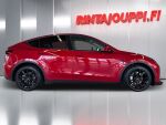 Tesla Model Y 2021 Punainen