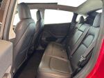 Tesla Model Y 2021 Punainen