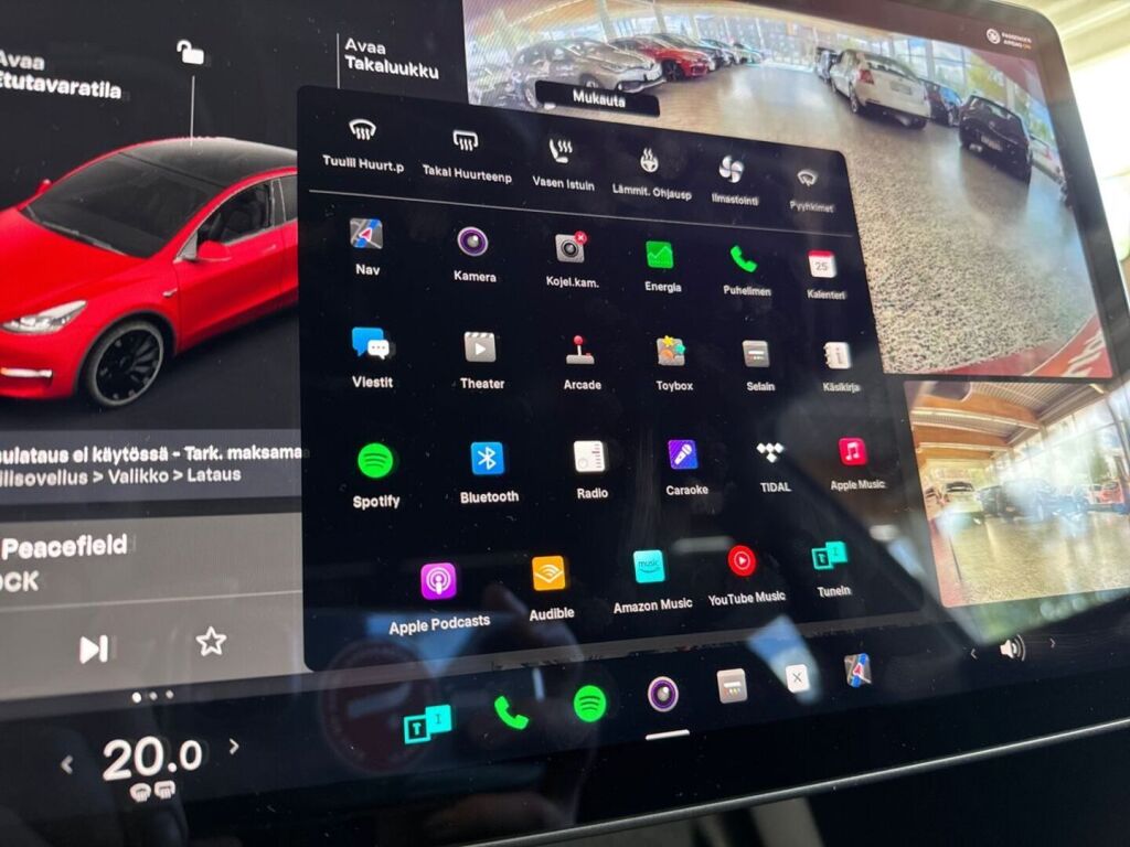 Tesla Model Y 2021 Punainen