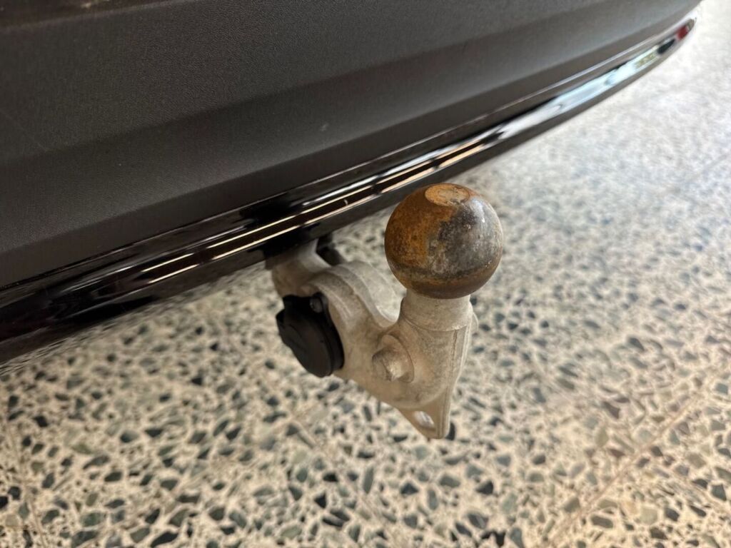 Volvo C40 2023 Sininen