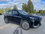 BMW iX1 2024 Musta