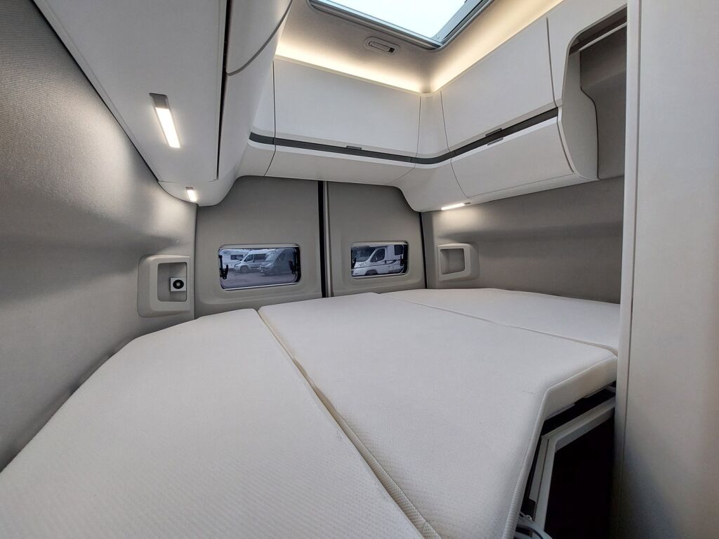 Volkswagen Grand California 600 2021 Valkoinen