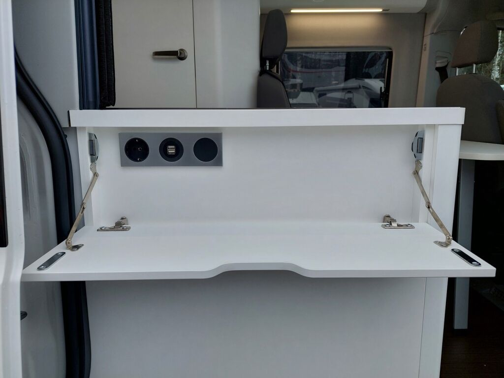 Volkswagen Grand California 600 2021 Valkoinen