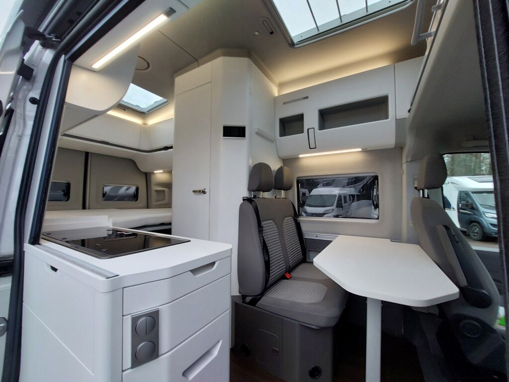 Volkswagen Grand California 600 2021 Valkoinen