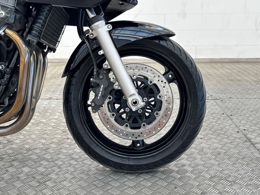 Suzuki GSF 2005 