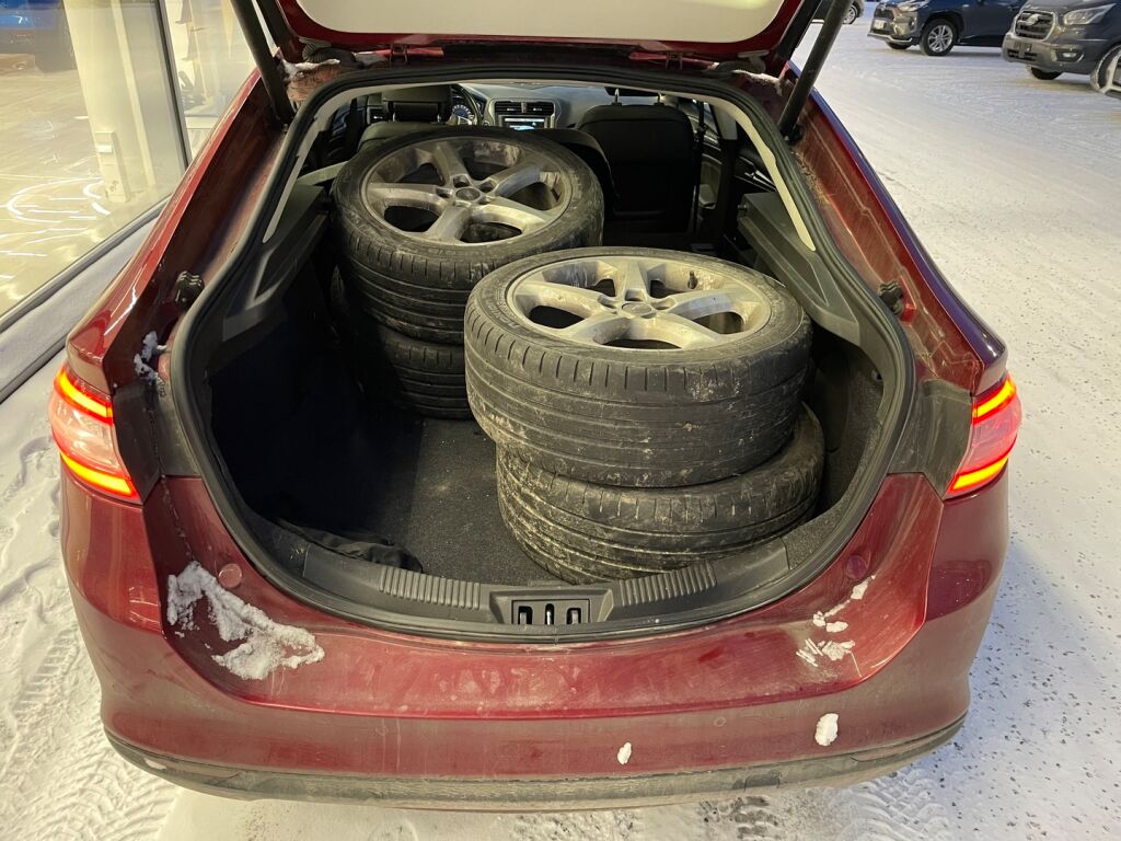 Ford Mondeo 2015 Punainen