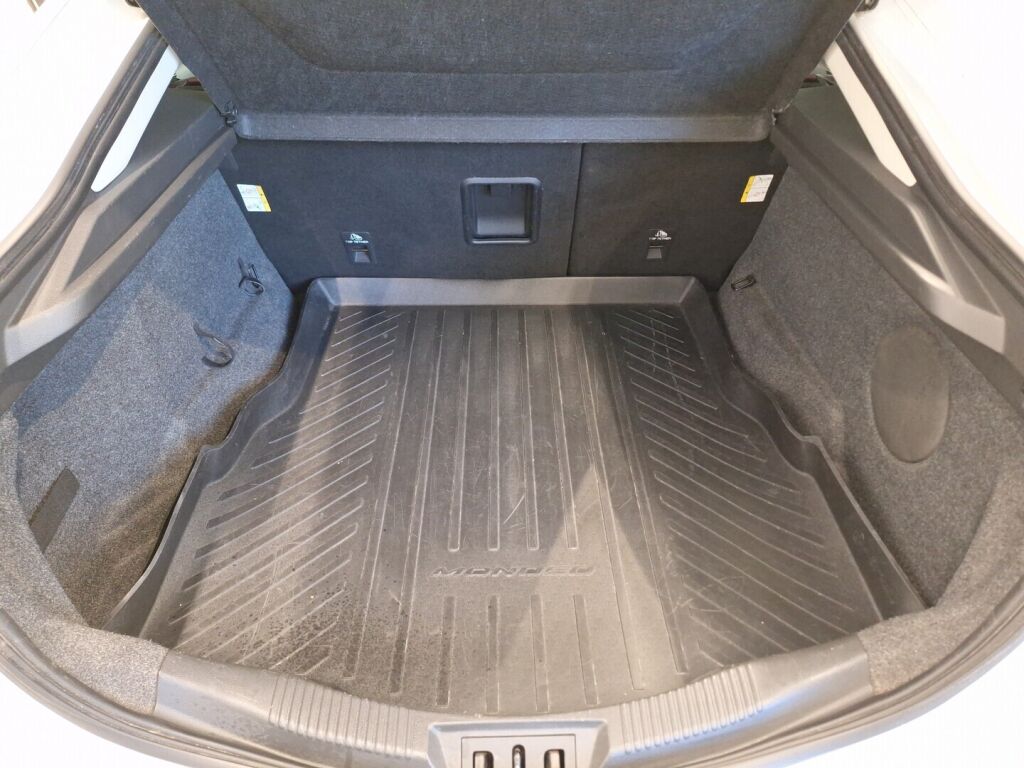 Ford Mondeo 2015 Valkoinen