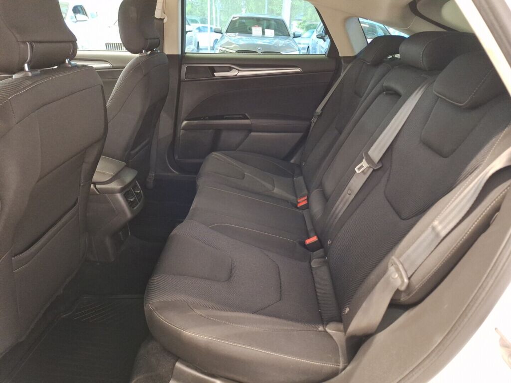 Ford Mondeo 2015 Valkoinen