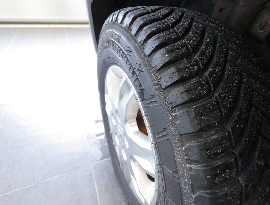 Adria Matrix Supreme M 687 SL 2016 Hopea