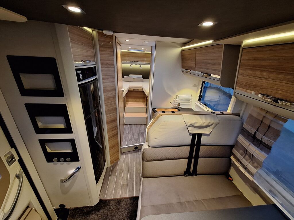 Adria MATRIX AXESS 670 SL 2017 Valkoinen