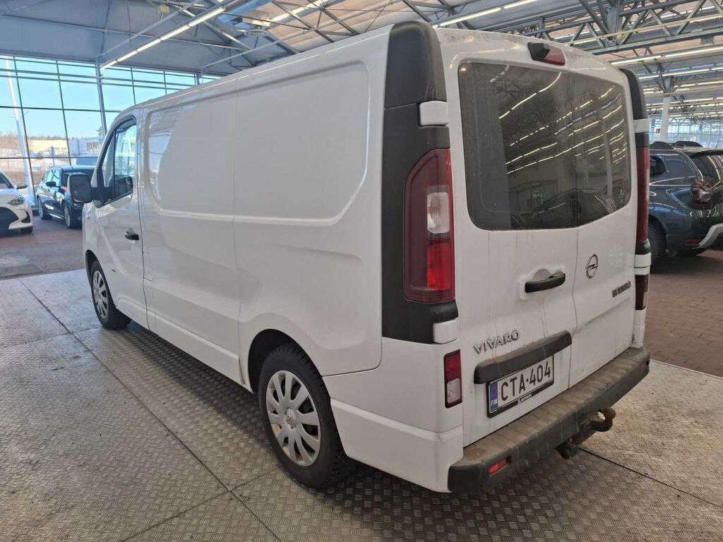 Opel Vivaro 2015 Valkoinen