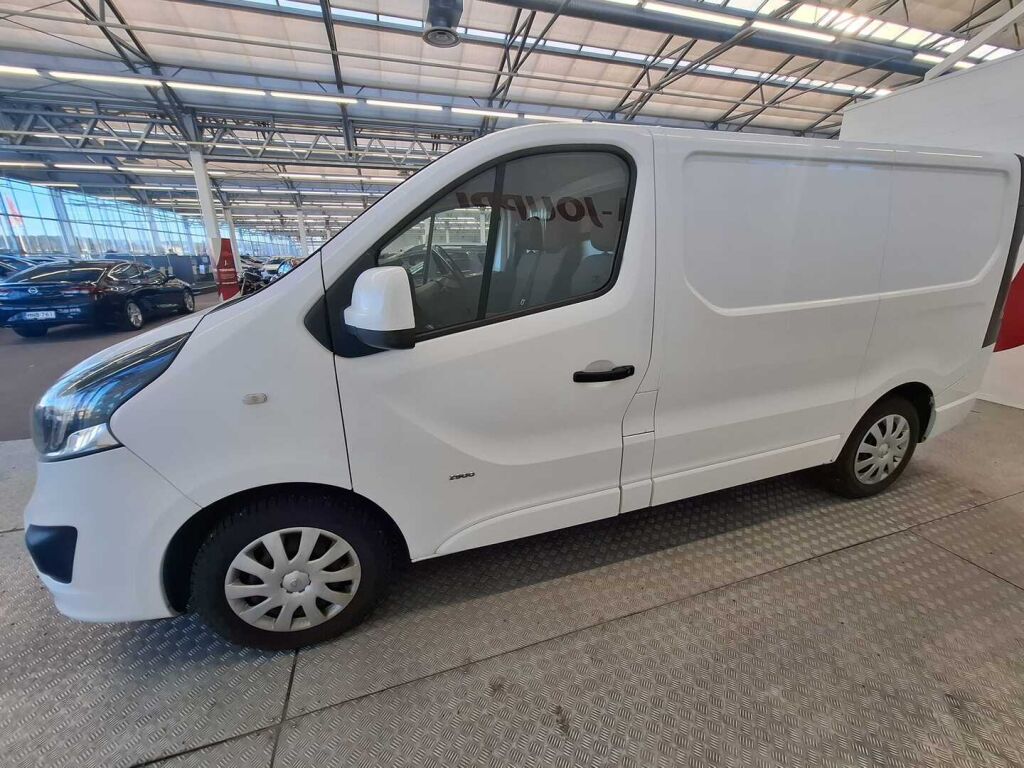 Opel Vivaro 2015 Valkoinen