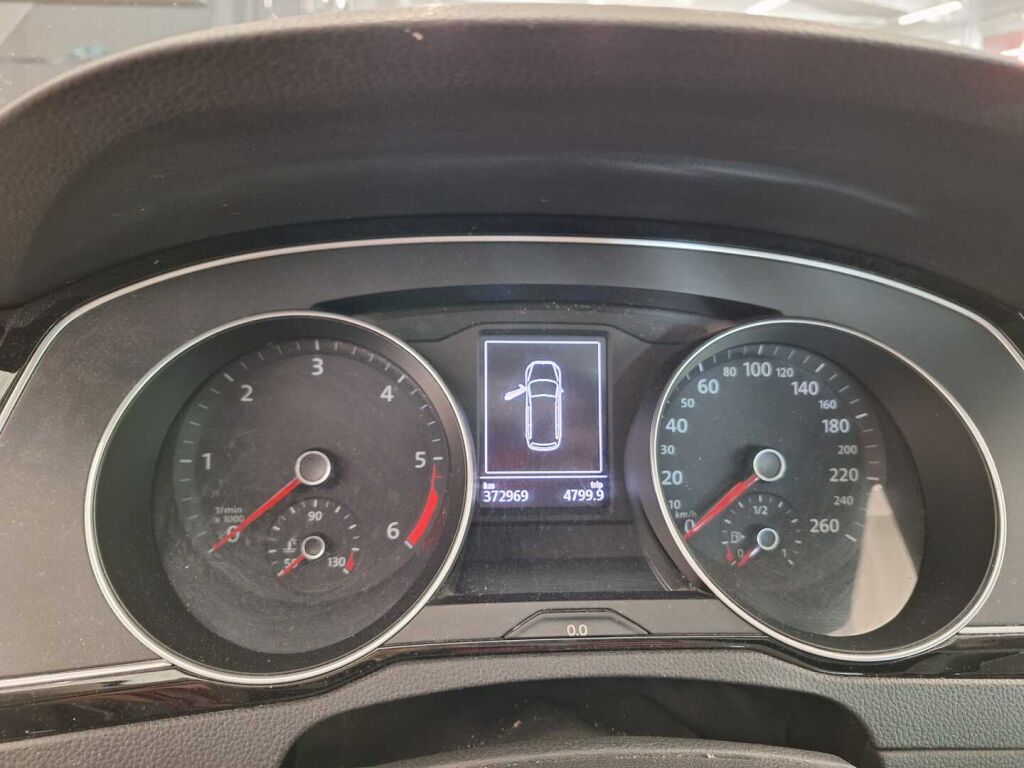 Volkswagen Passat 2015 Sininen