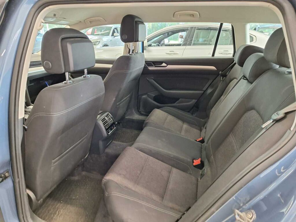 Volkswagen Passat 2015 Sininen