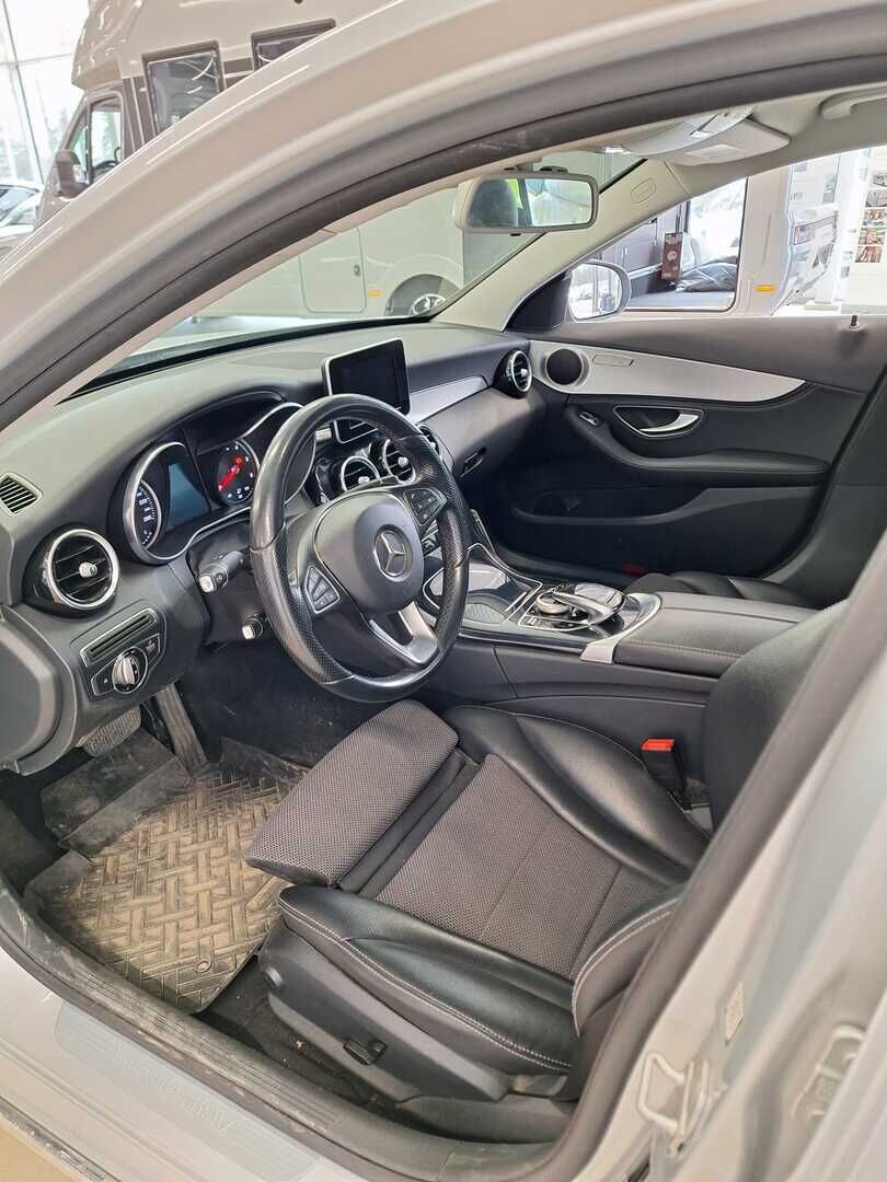 Mercedes-Benz C 2015 Harmaa