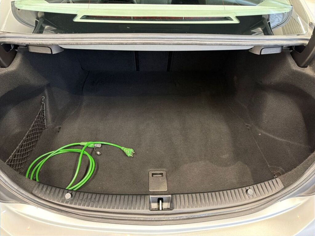 Mercedes-Benz C 2015 Harmaa
