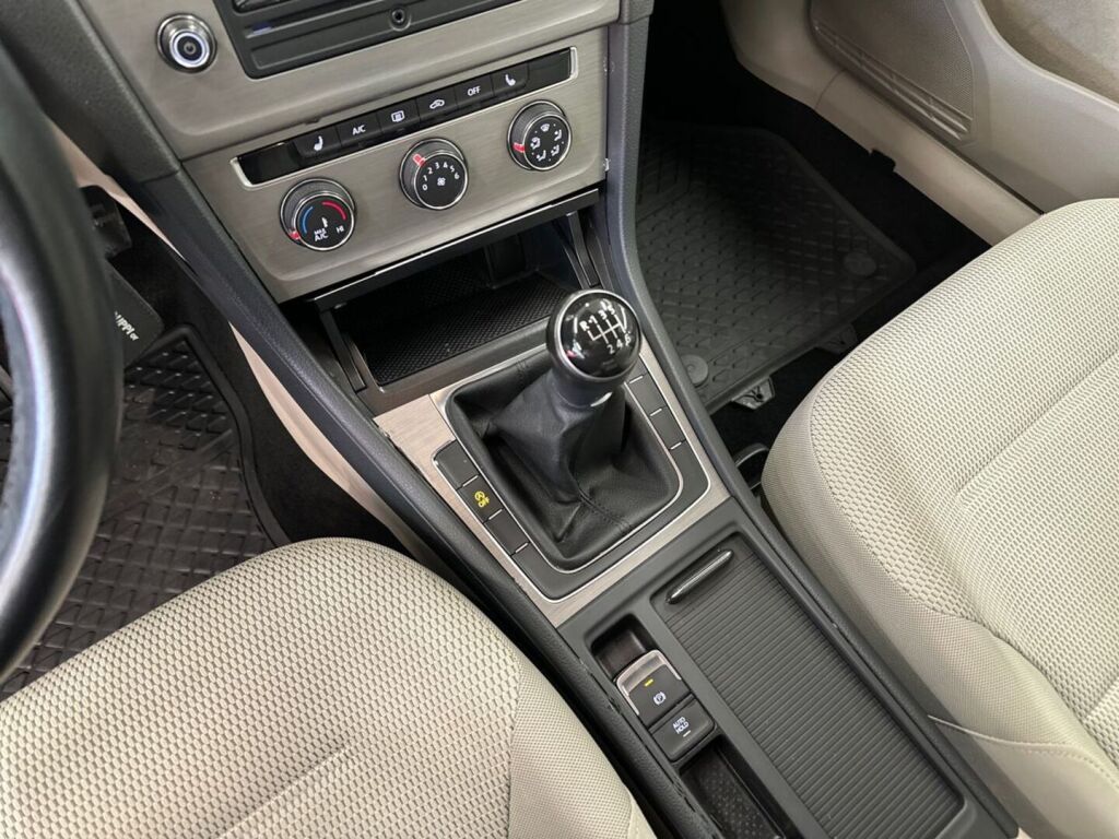 Volkswagen Golf 2015 Harmaa