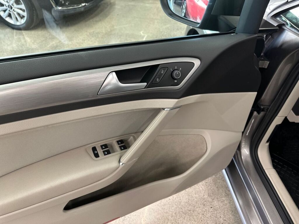 Volkswagen Golf 2015 Harmaa