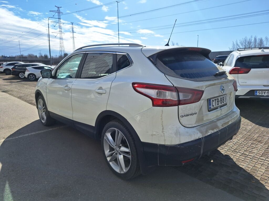Nissan Qashqai 2015 Valkoinen