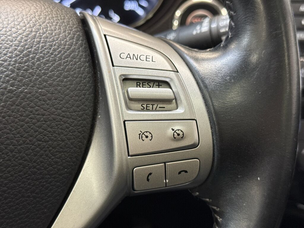 Nissan Qashqai 2015 Valkoinen