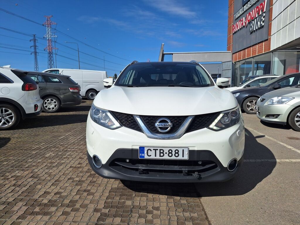 Nissan Qashqai 2015 Valkoinen