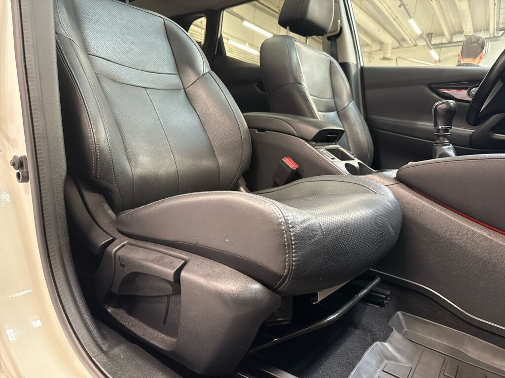 Nissan Qashqai 2015 Valkoinen