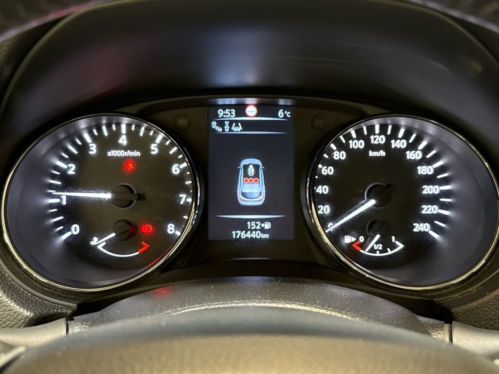 Nissan Qashqai 2015 Valkoinen