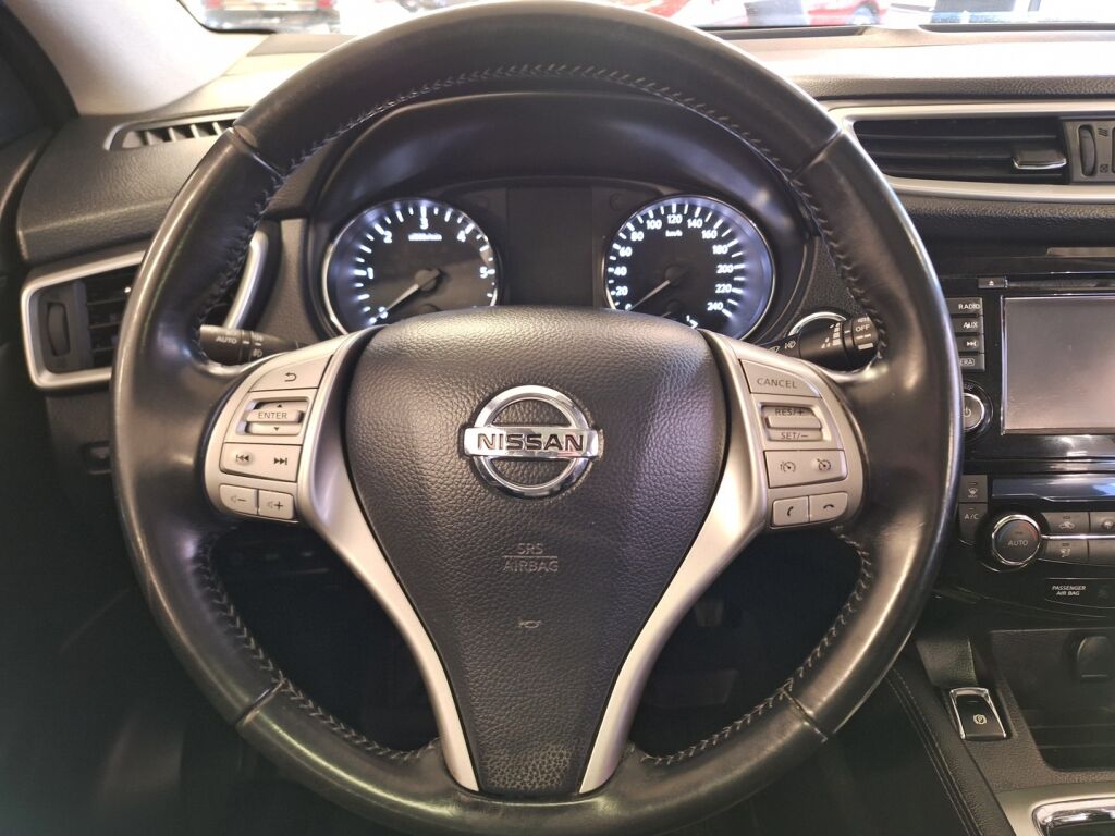 Nissan Qashqai 2015 Valkoinen