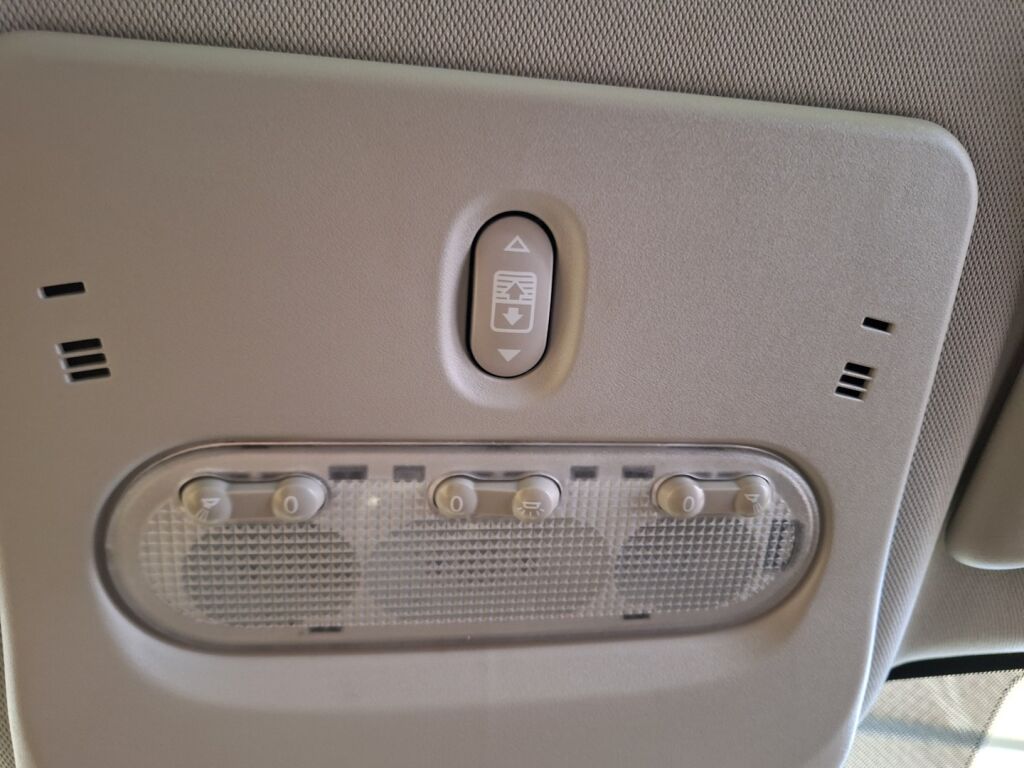 Nissan Qashqai 2015 Valkoinen