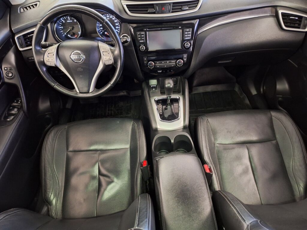Nissan Qashqai 2015 Valkoinen