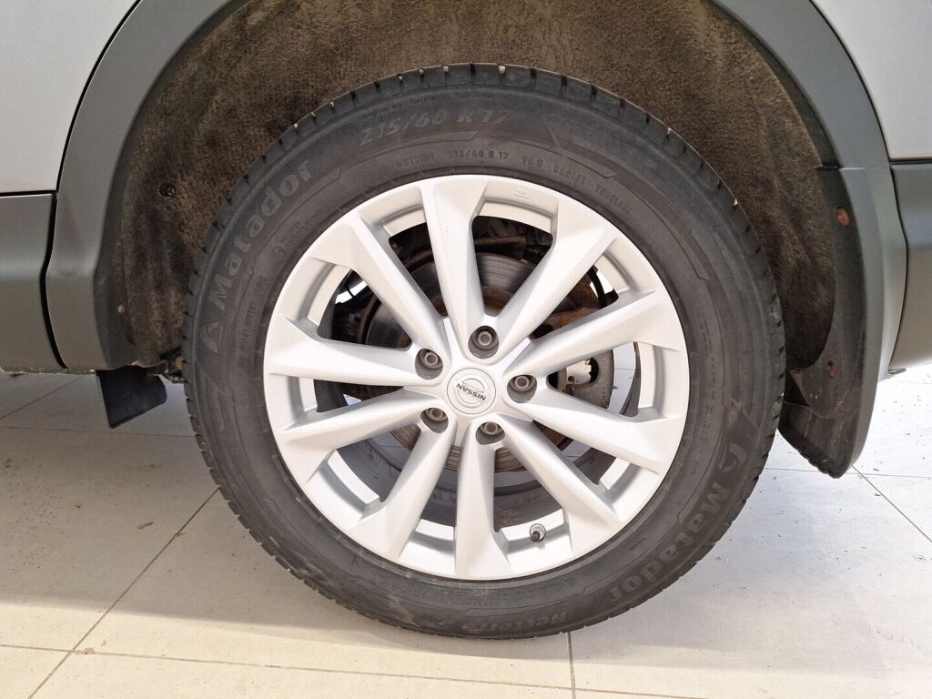 Nissan Qashqai 2015 Harmaa