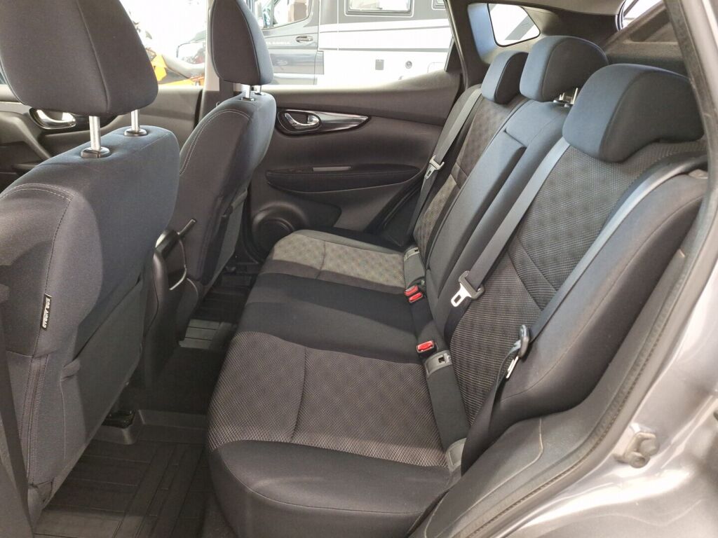 Nissan Qashqai 2015 Harmaa