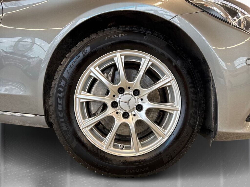 Mercedes-Benz C 2015 Harmaa