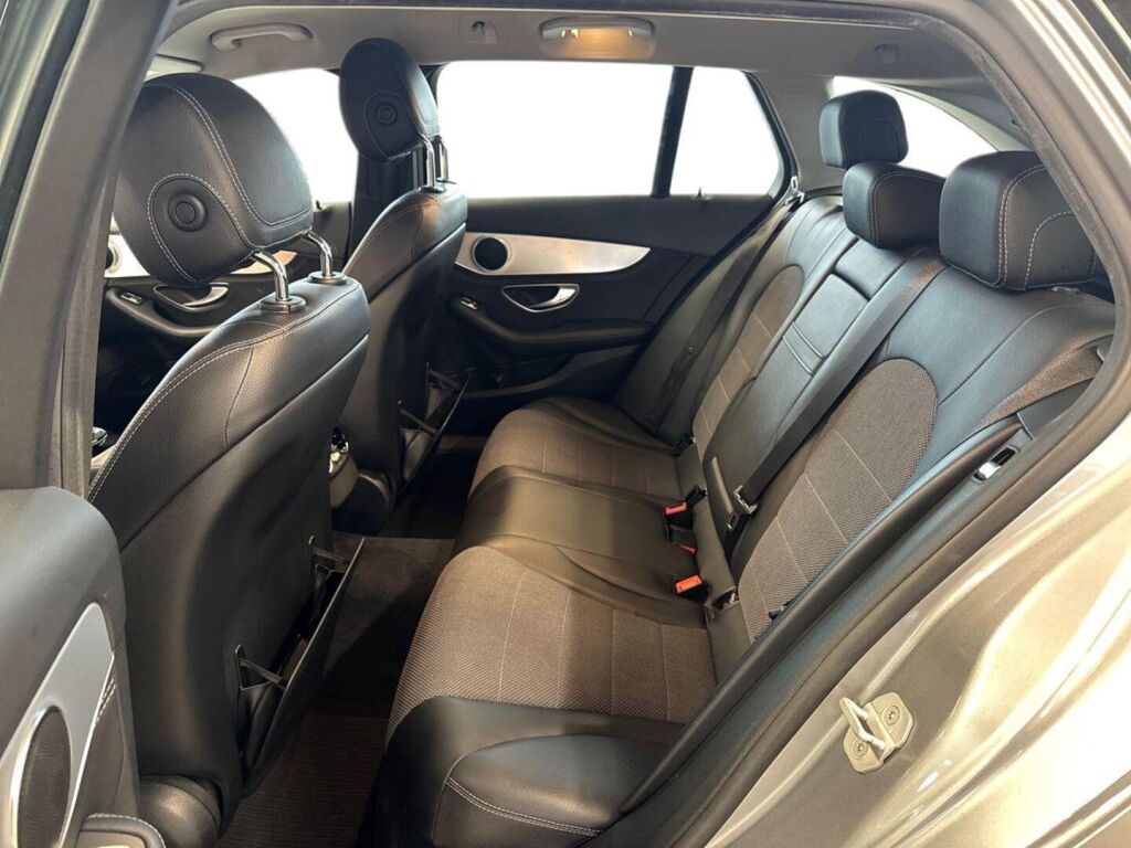 Mercedes-Benz C 2015 Harmaa