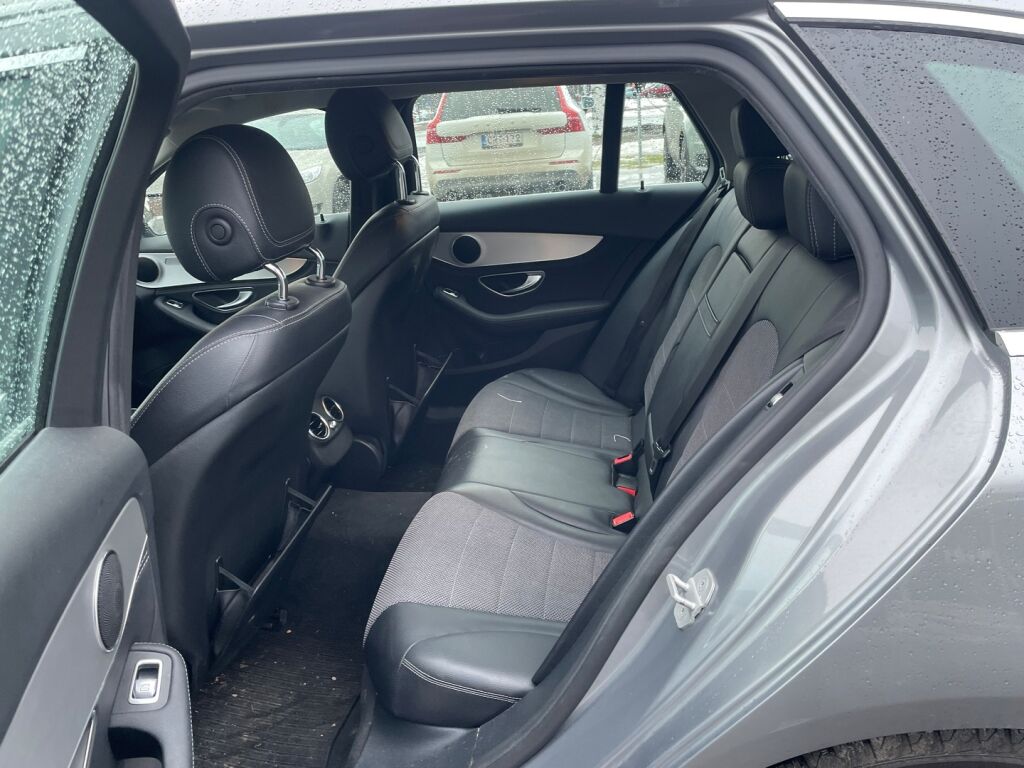 Mercedes-Benz C 2015 Harmaa