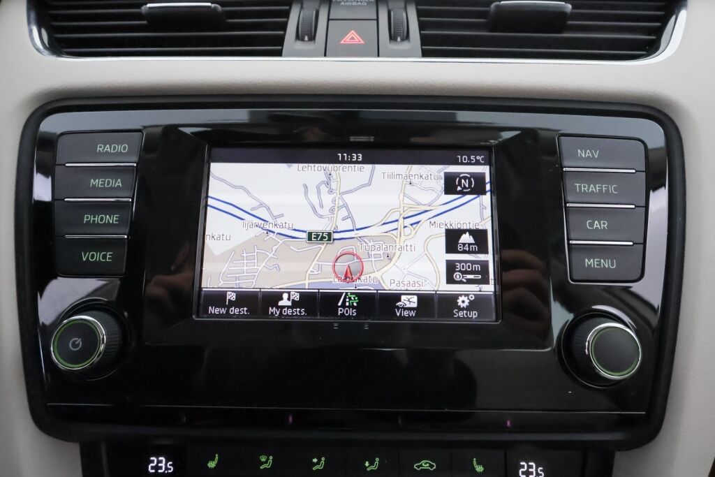 Skoda Octavia 2015 Ruskea (beige)