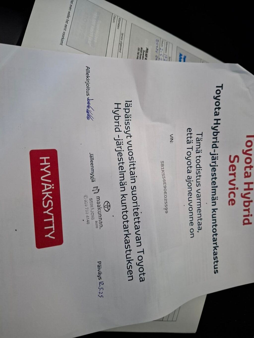 Toyota Auris 2011 Musta