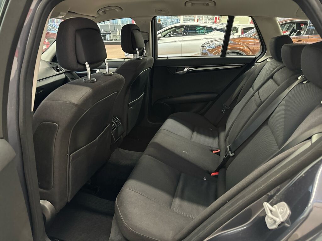 Mercedes-Benz C 2008 Harmaa