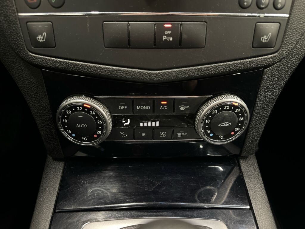 Mercedes-Benz C 2008 Harmaa