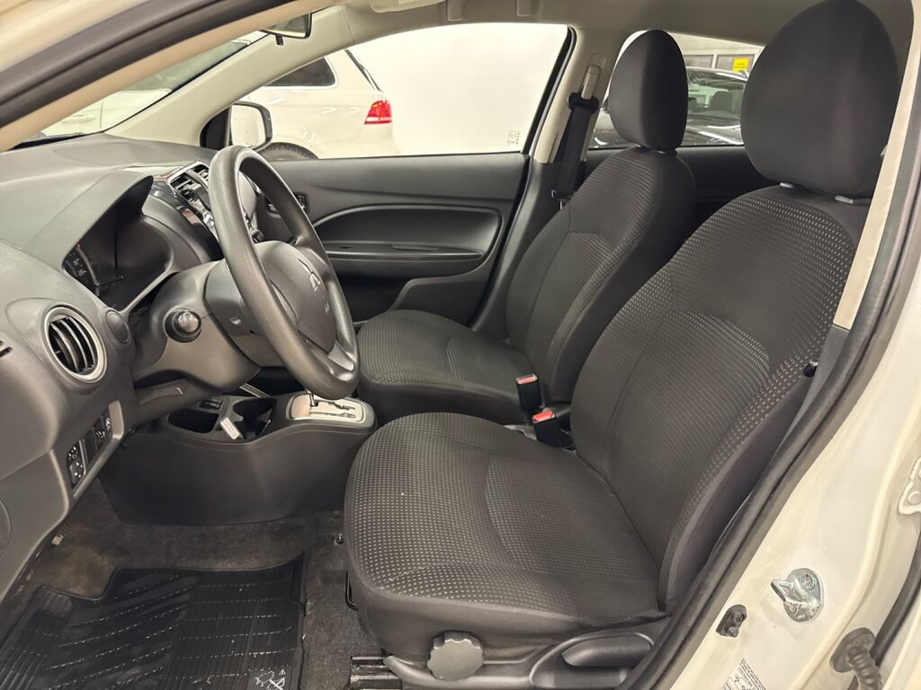 Mitsubishi Space Star 2015 Valkoinen