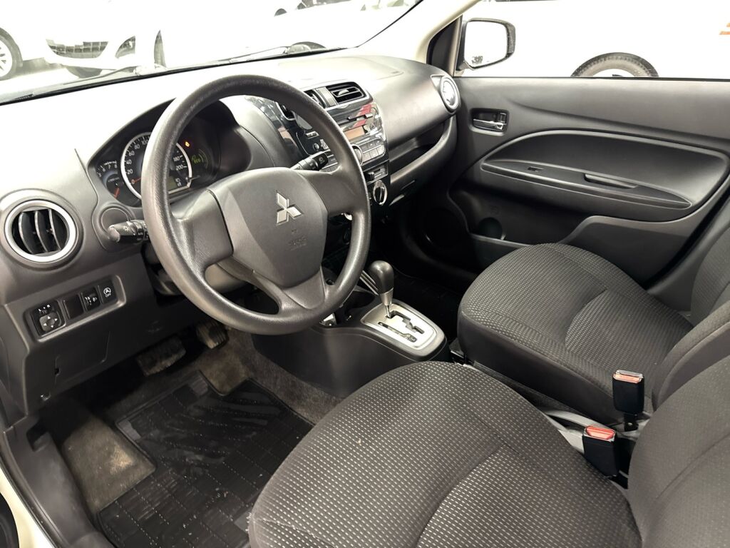 Mitsubishi Space Star 2015 Valkoinen