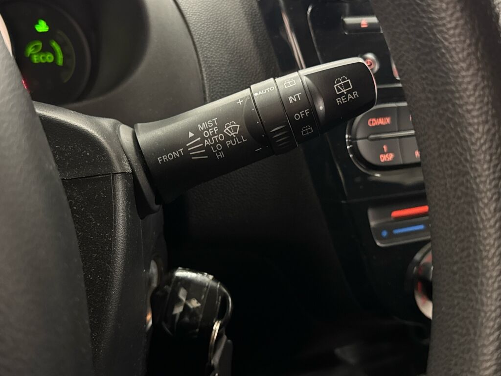 Mitsubishi Space Star 2015 Valkoinen