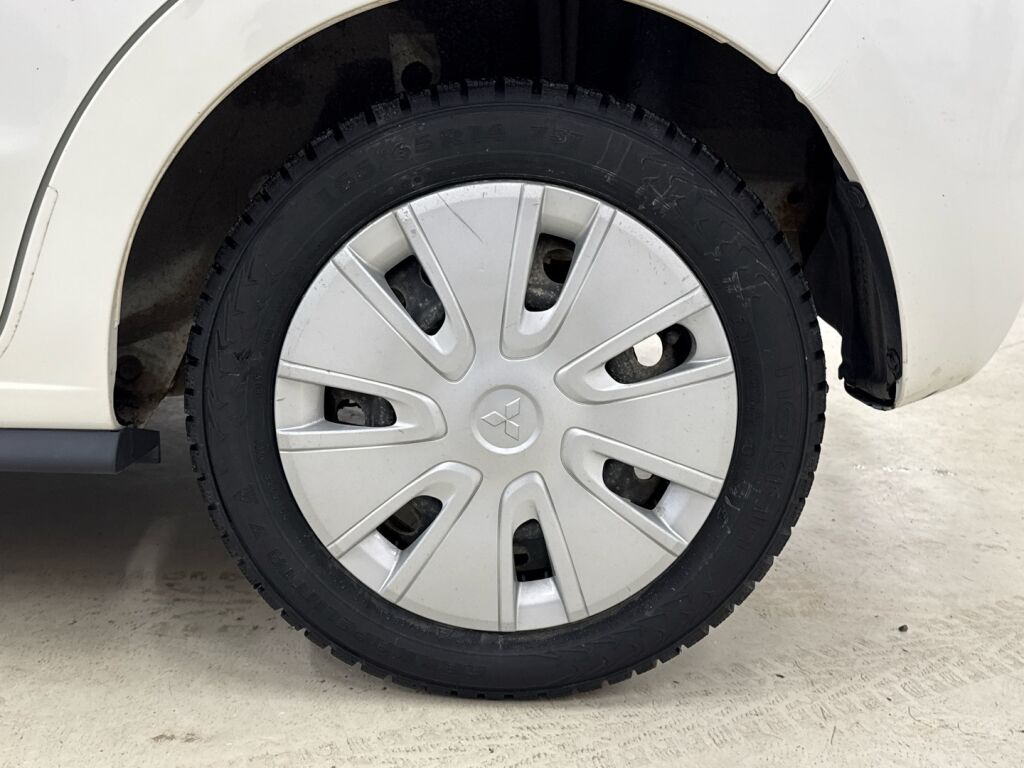 Mitsubishi Space Star 2015 Valkoinen