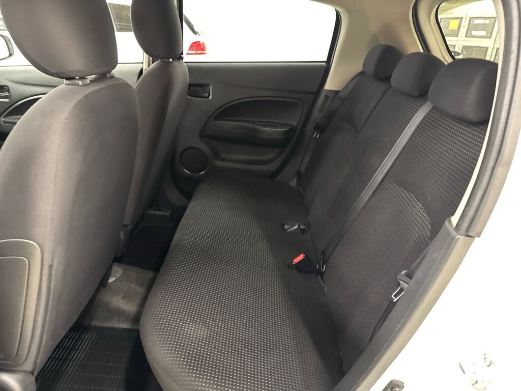 Mitsubishi Space Star 2015 Valkoinen