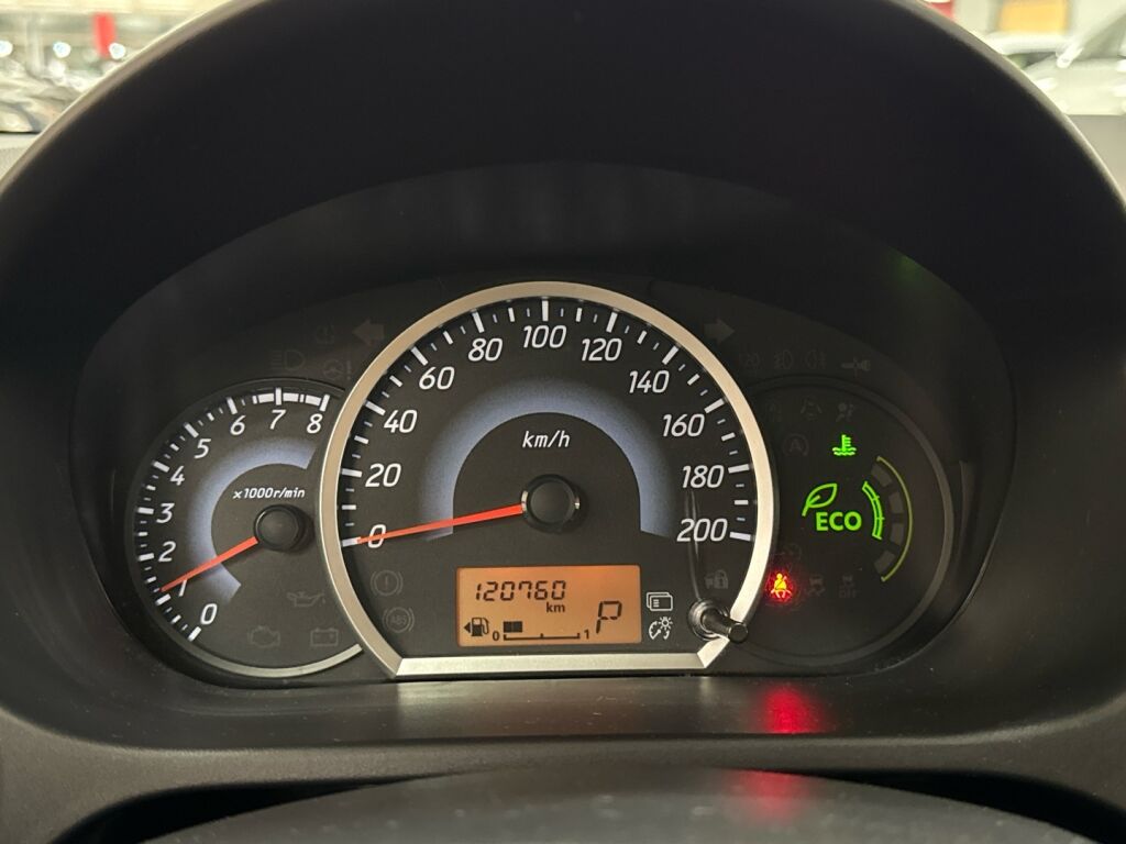 Mitsubishi Space Star 2015 Valkoinen