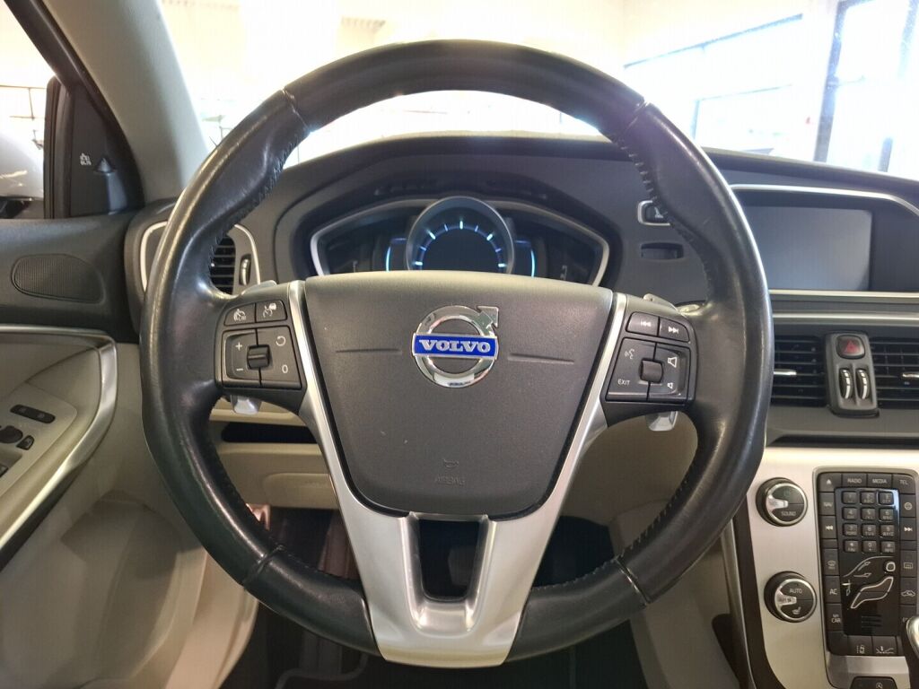 Volvo V40 Cross Country 2015 Harmaa
