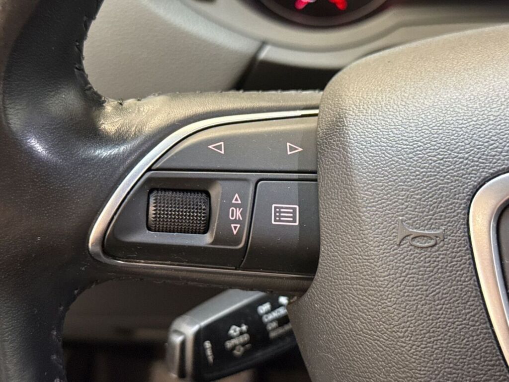 Audi Q3 2015 Harmaa