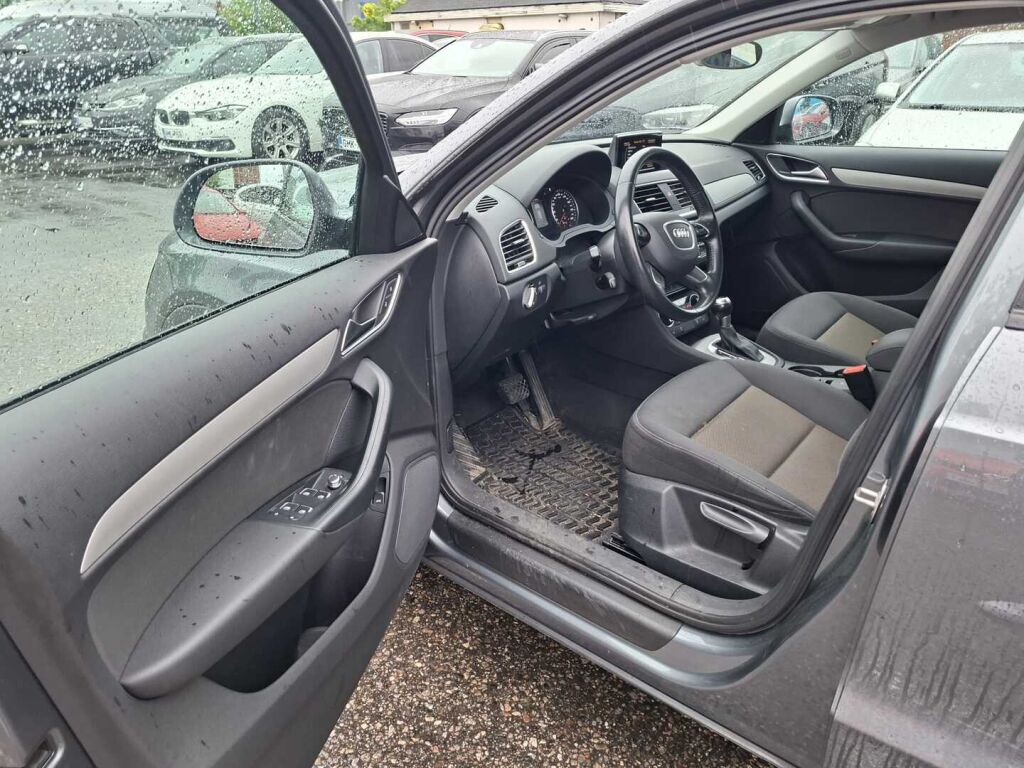 Audi Q3 2015 Harmaa